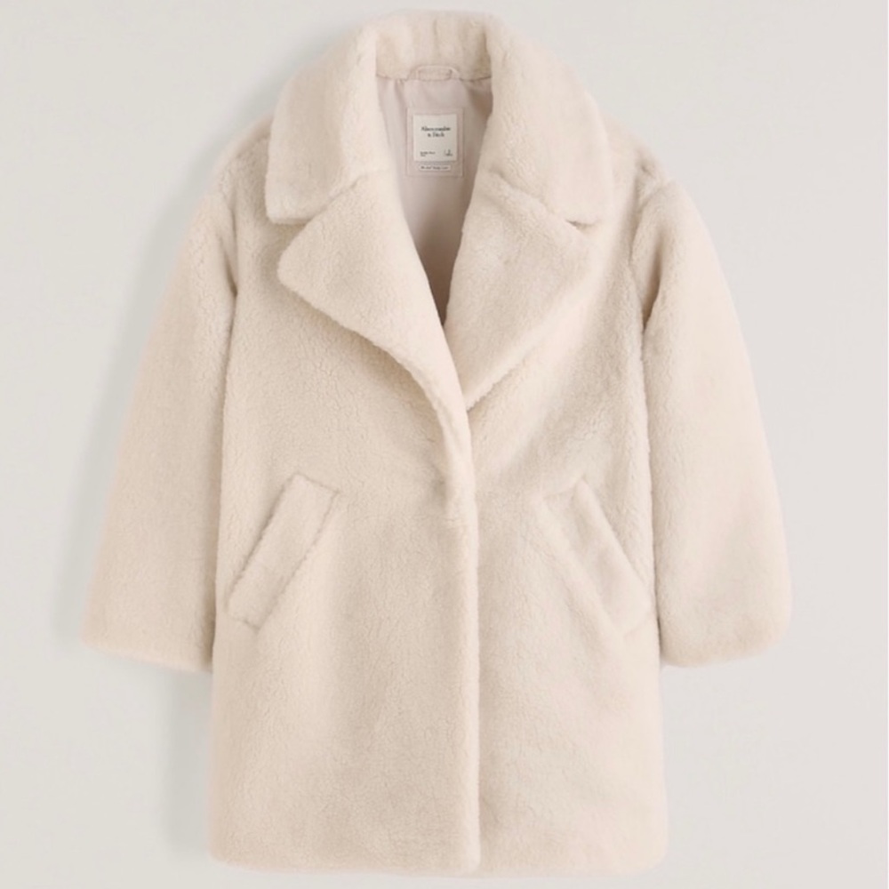 brand new abercrombie & fitch cream teddy coat